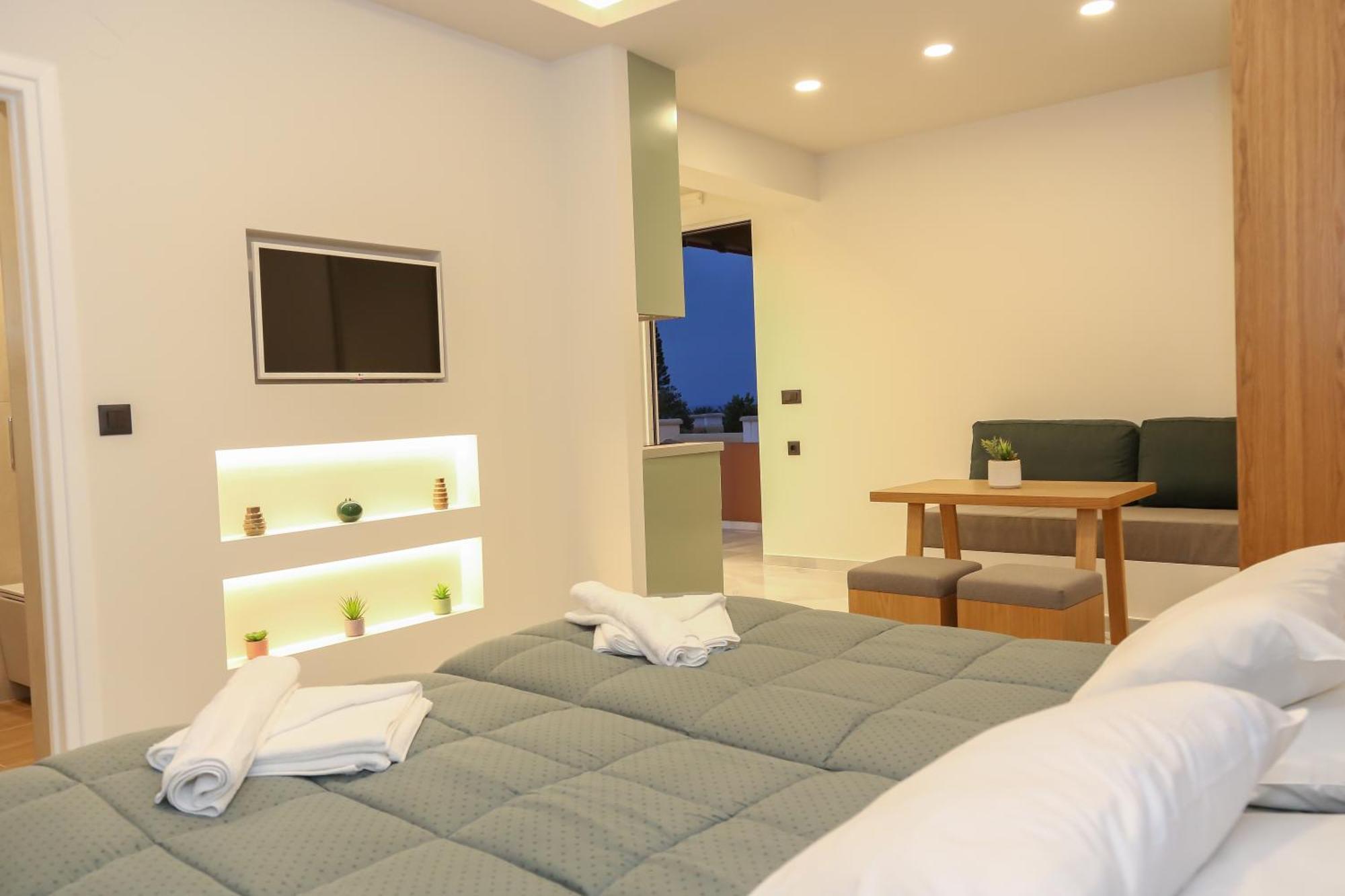 Heaven Apartments Agia Marina  ภายนอก รูปภาพ